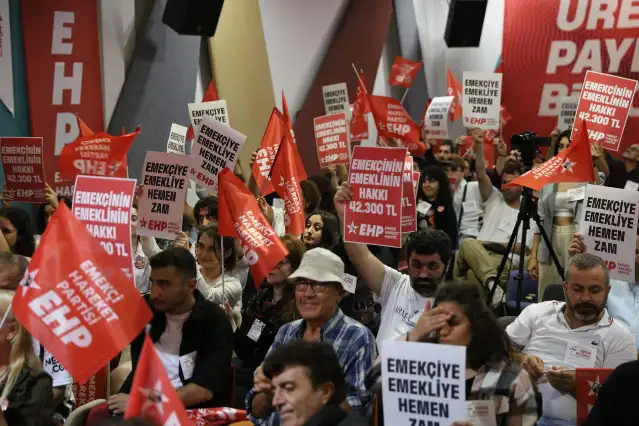 EHP Emekçilerle ve Emeklilerle Ekonomi Buluşması gerçekleştirdi: Üreten biziz paylaşan da biz olacağız