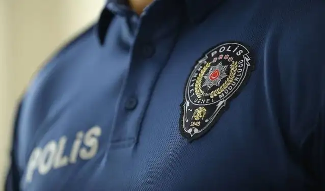 İki polis intihar etti