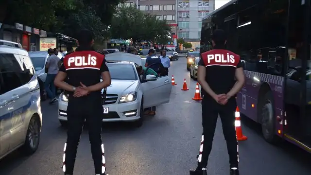 Ruhsatsız silah taşıyanlara yönelik operasyonlarda 2 bin 459 şüpheliye işlem yapıldı