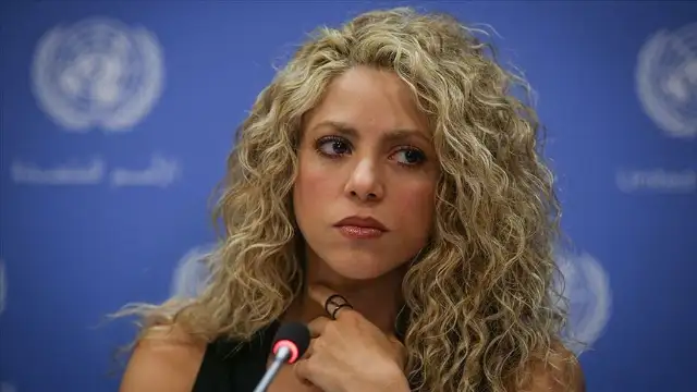 Kolombiyalı şarkıcı Shakira, İspanya'daki kamu yönetimini "maçolukla" suçladı