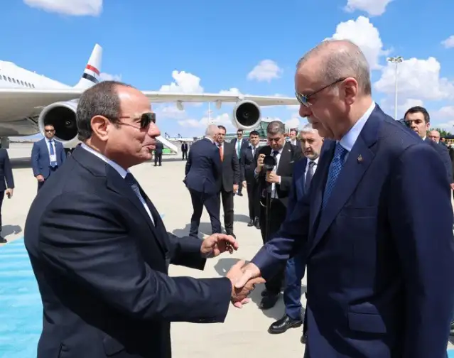 Sisi'den Türkiye'yle yeni dostluk ve işbirliğini başlatma vurgusu