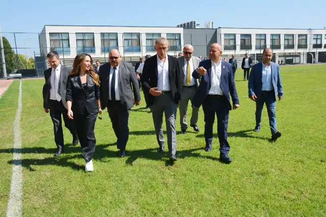 TFF Başkanı Hacıosmanoğlu’ndan Manisa FK’ya sürpriz ziyaret…