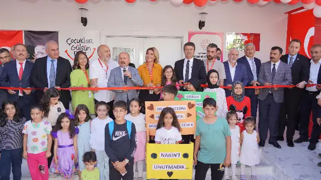 Gülben Ergen’den Tutdere’ye övgü: Gördüğüm en değerli belediye başkanı