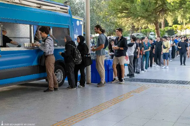 İzmir'de 6 üniversitede 4 bin öğrenciye “sıcacık” destek