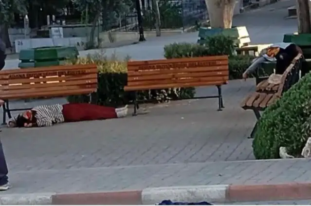 Yine kadın katliamı: Mezarlıkta anne ve 2 kızı öldürüldü!