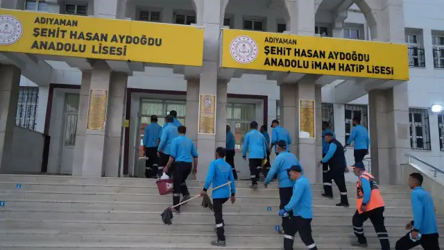 Adıyaman’da 1 ayda 120 okul belediye tarafından temizlendi