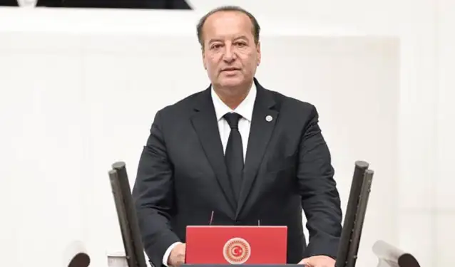 CHP'li Akay: Bütçeden günde yaklaşık 10,6 milyar lira, saatte 440 milyon lira, dakikada 7,3 milyon lira faiz ödendi