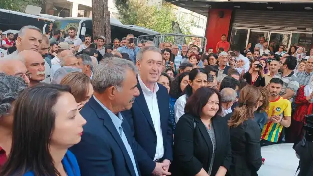 DEM Parti’nin Diyarbakır mitingine katılan 15 kişi daha gözaltına alındı