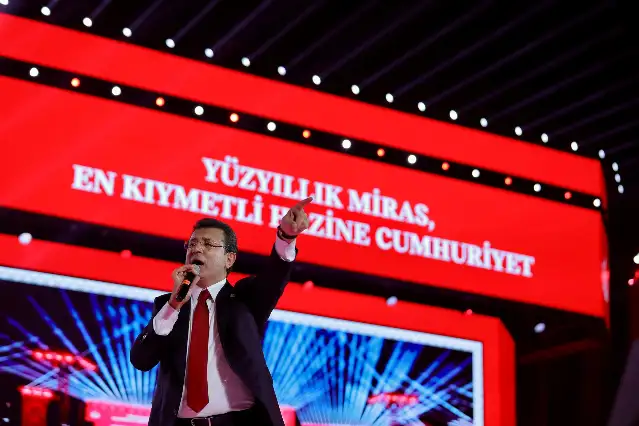 İmamoğlu: Sorunlarımızın temelinde, milleti yönetenlerin milletten uzaklaşması yatıyor