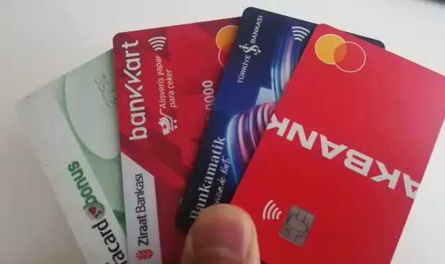 Kredi kartlarından 750 lira kesinti planı iptal edildi