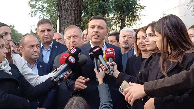 Özgür Çelik'ten sert tepki: CHP hiçbir belediyesine kayyum atanmasına izin vermeyecek