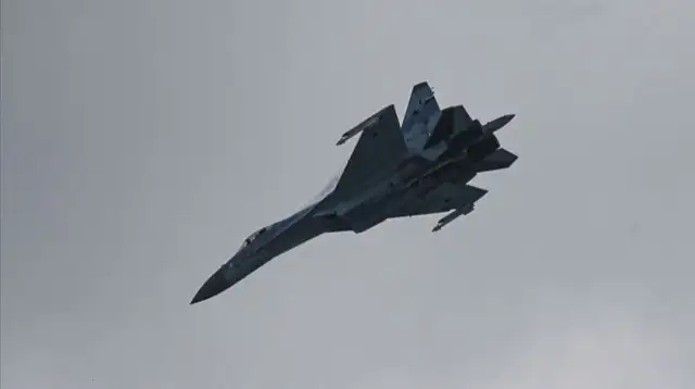 Rus savaş uçakları İdlib'de 27 noktayı vurdu