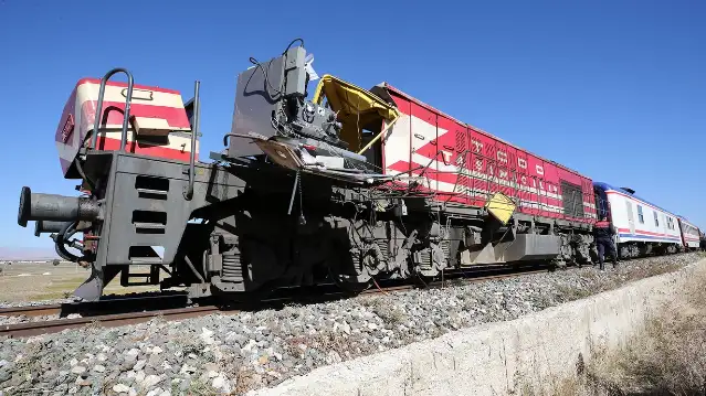 Muş'ta tren kazası: Ölü ve yaralılar var