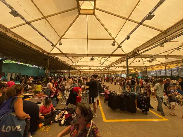 Karşıyaka’da 2. el pazarına yoğun ilgi