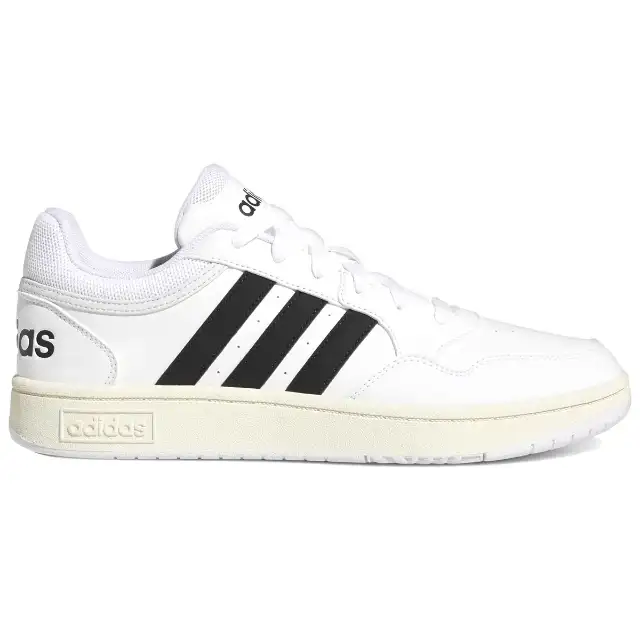 Adidas Geniş Ürün Yelpazesi ile Spor Performansınızı Artırın