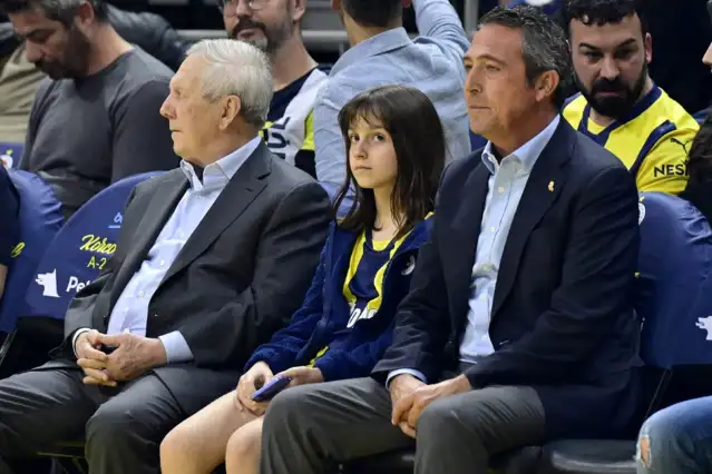 Ali Koç ve Aziz Yıldırım beraber tribünde!