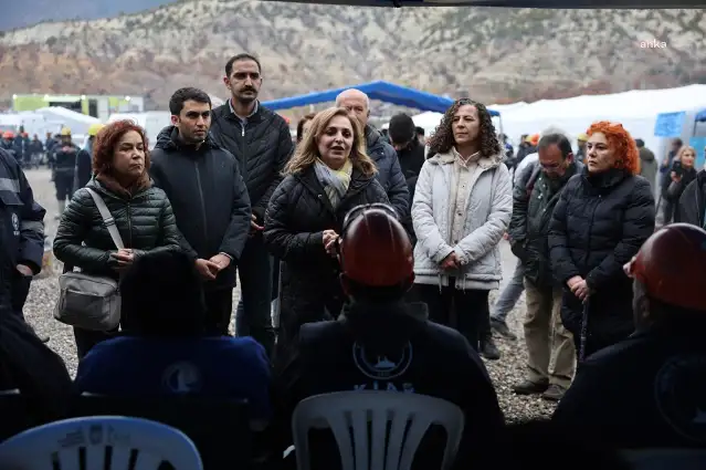 DEM Parti heyeti direnişteki madencileri ziyaret etti
