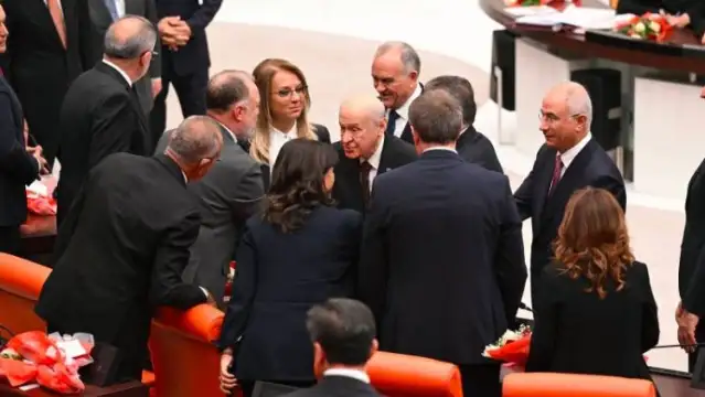 Ufuk Uras: Bahçeli 'Bizim 50 vekilimiz var, çoğunluk AK Parti’de, onların adım atması gerekiyor'