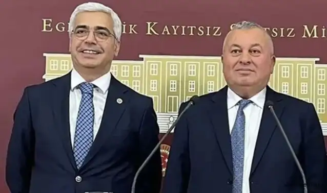 Cemal Enginyurt ve Salih Uzun Demokrat Parti'den istifa etti