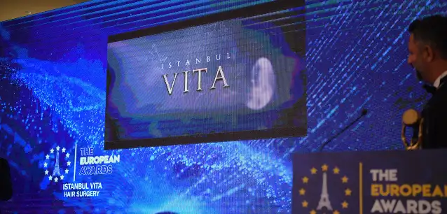 İstanbul Vita 2023 Avrupa Ödülleri’nde Saç Ekimiyle Zirvede!