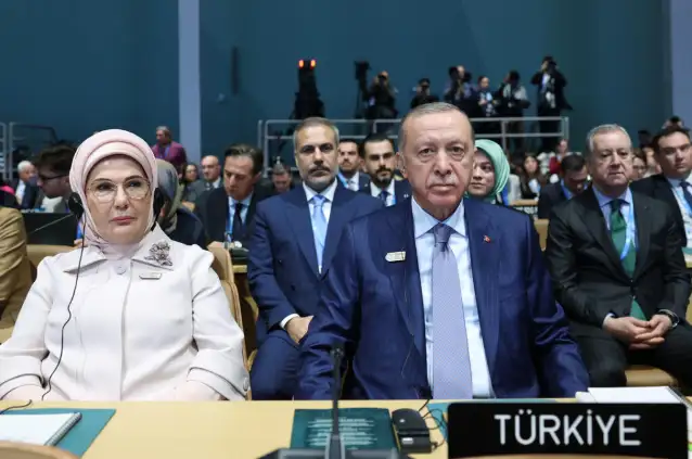 DEVA Partisi lideri Ali Babacan; " Erdoğan, Bakü’deki toplantıya 1860 kişi ile gitmiş"