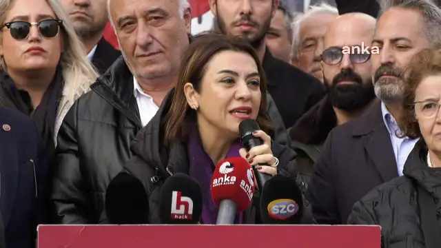 Ömer Çelik'e Esenyurt'tan sert yanıt: "Bir barbarlık arıyorsanız, eşkıyalık arıyorsanız Esenyurt’a bakacaksınız"