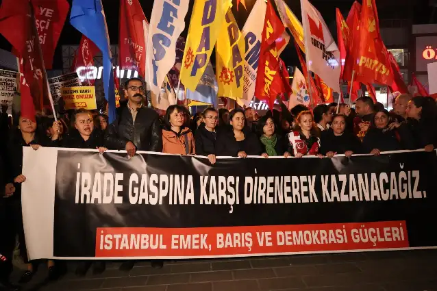 Birçok şehirde kayyım protesto edildi