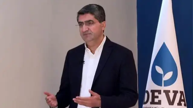 Yeni Yol Grup Başkanı Ekmen: Bu sürecin tamamı siyasidir, karar siyasidir