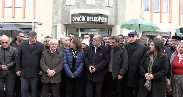 CHP Heyeti, kayyum atanan Ovacık'ta: Bunun adı siyasi darbedir