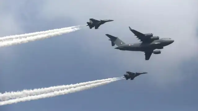 Rusya'ya ait 2 bombardıman uçağı, Karadeniz üzerinde 5 saat uçuş yaptı