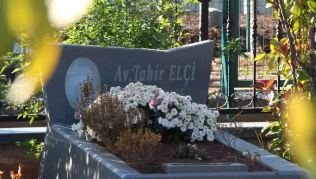 Tahir Elçi mezarı başında anıldı