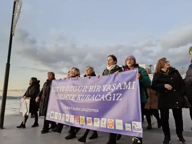 Çanakkale’de kadınlar meydanlarda: Haklarımız ve hayatlarımız için mücadeleden vazgeçmeyeceğiz!
