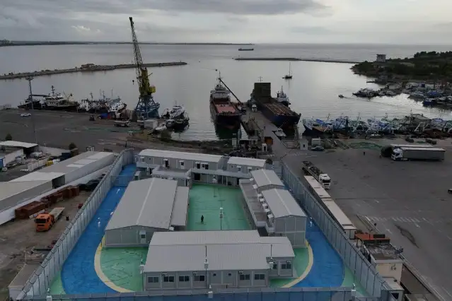 Avrupa Birliği İtalya'nın yaratıcı "mülteci engelleme" planlarını bekliyor