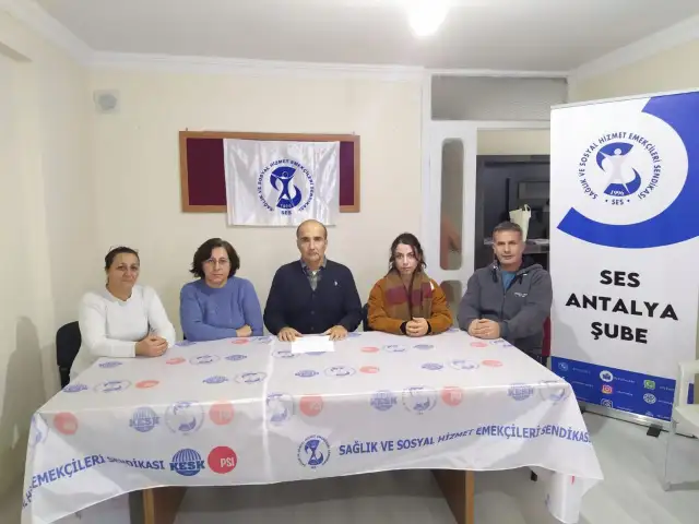 "Bize yaşatılan bu yoksulluğa, mahkum edildiğimiz açlığa verilecek en güzel cevap genel grev, genel direniş! olacaktır"