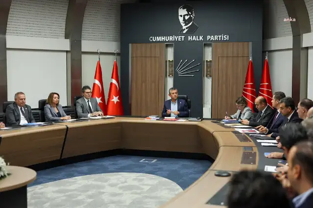 CHP MYK 2025 bütçesi ve asgari ücret gündemleriyle toplandı