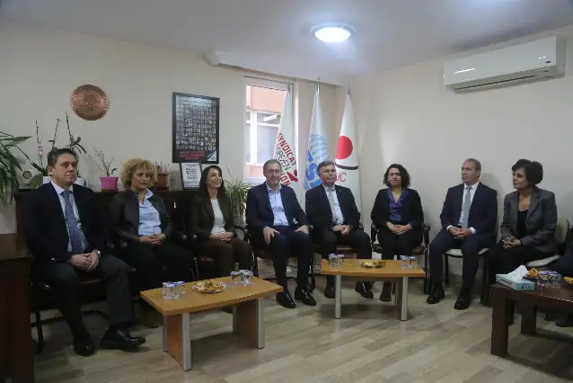DEM Parti Eş Genel Başkanları Hatimoğulları ve Bakırhan'dan, KESK'e ziyaret