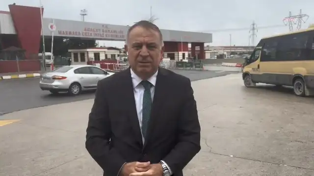 Gökan Zeybek, Ahmet Özer'i ziyaret etti: Bir an önce tahliye olup, Esenyurt halkına hizmet etmek istiyor