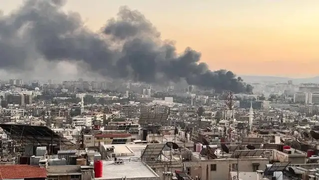 İsrail, Suriye genelinde 100 hedefe hava saldırısı düzenledi