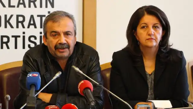 DEM Parti heyeti İmralı görüşmesi sonrası Öcalan'ın mesajını paylaştı