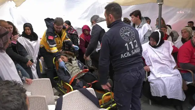 Polonez işçilerinin direnişini açlık grevi ve oturma eylemiyle devam ediyor: Bir işçi hastaneye kaldırıldı