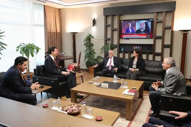 DEM Parti heyeti, Saadet Partisi Genel Başkanı Arıkan ile görüştü