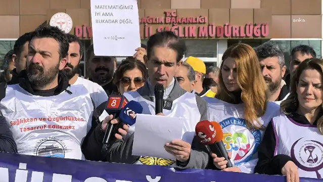 Sağlık çalışanları Diyarbakır'da da 'Aile Hekimliği Yönetmeliği'ne karşı üçüncü kez iş bıraktı