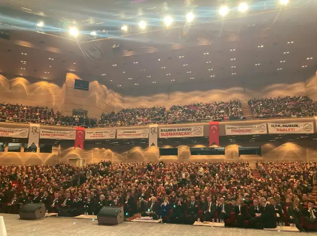 İstanbul Barosu'nda olağanüstü kurultay