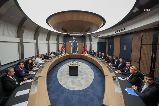 CHP Cumhurbaşkanı adayı belirleme sürecinin ayrıntılarını netleştirdi, ayrıntıları Özgür Özel açıklayacak