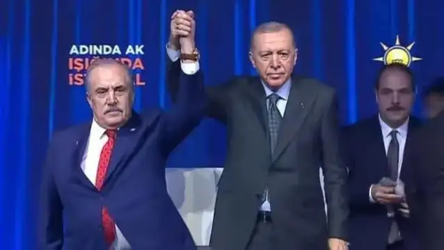 İYİ Parti'den istifa eden Salim Ensarioğlu, AKP'ye katıldı