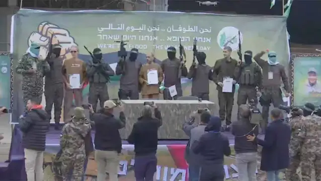 Gazze'de takas: Hamas, 3 İsrailli rehineyi teslim etti