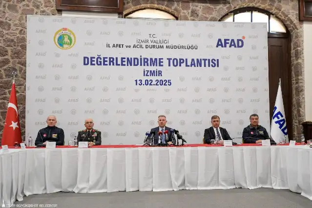 Ege Denizi'nde 2 bin 200 deprem