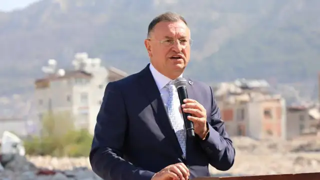 Eski Hatay Belediye Başkanı Lütfü Savaş CHP Kurultayı'na iptal davası açtı