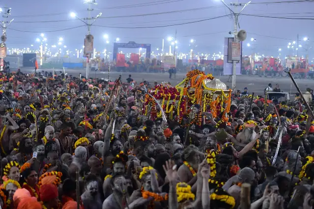 Hindistan'da düzenlenen Maha Kumbh Mela festivaline 350 milyondan fazla kişi katıldı