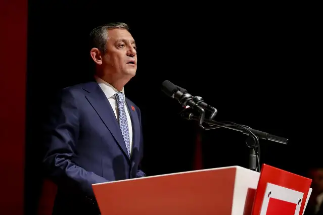Özgür Özel: Tank mı yollayacaksın, topla tüfekle mi saldıracaksın?
